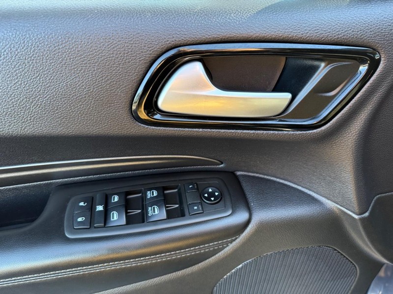 Dodge Durango Vehicle Image 23