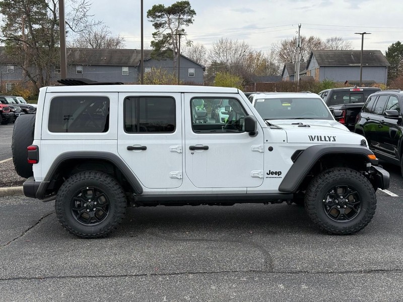 Jeep Wrangler Vehicle Image 02