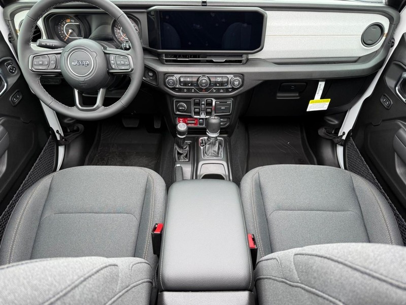 Jeep Wrangler Vehicle Image 06