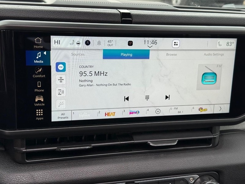 Jeep Wrangler Vehicle Image 12