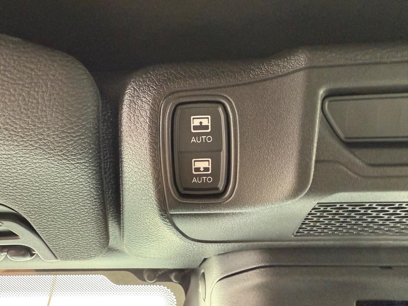 Jeep Wrangler Vehicle Image 17