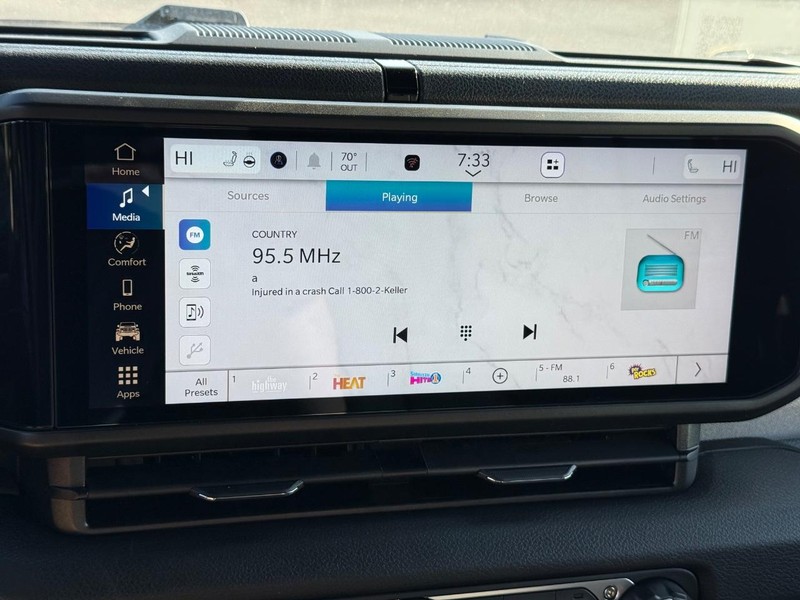 Jeep Wrangler Vehicle Image 12