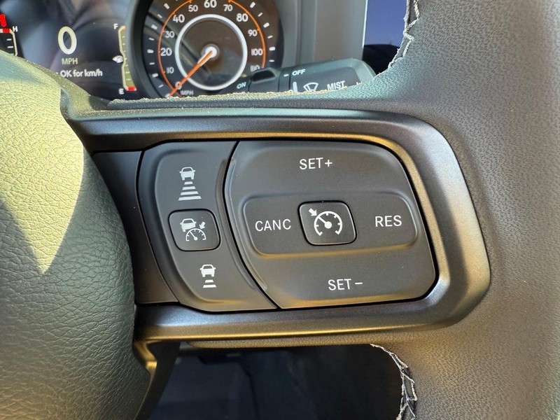 Jeep Wrangler Vehicle Image 09