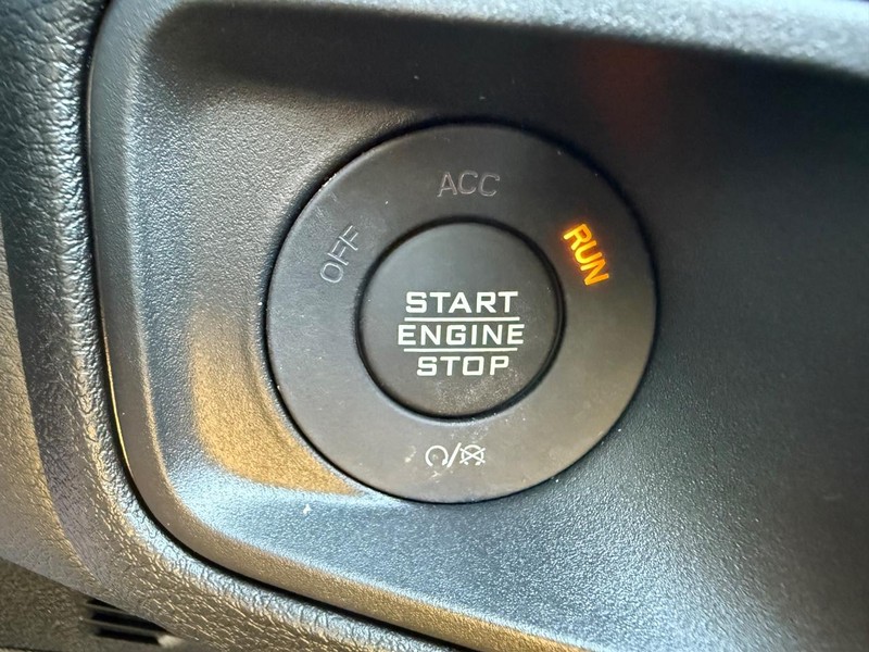 Jeep Wrangler Vehicle Image 10