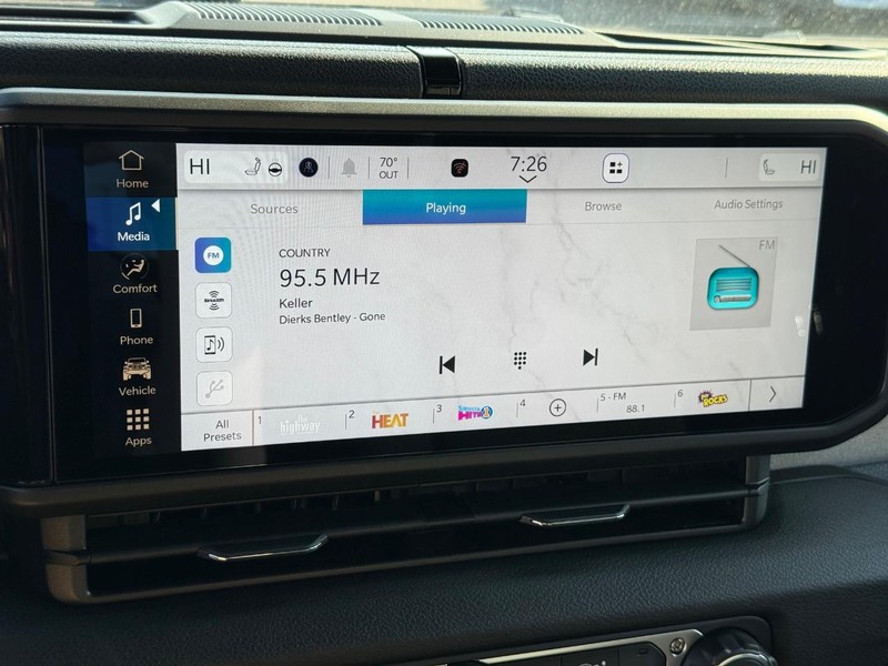 Jeep Wrangler Vehicle Image 12