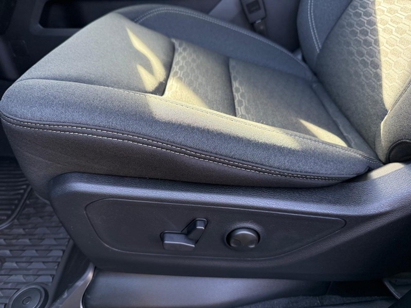 Ram 1500 Vehicle Image 17