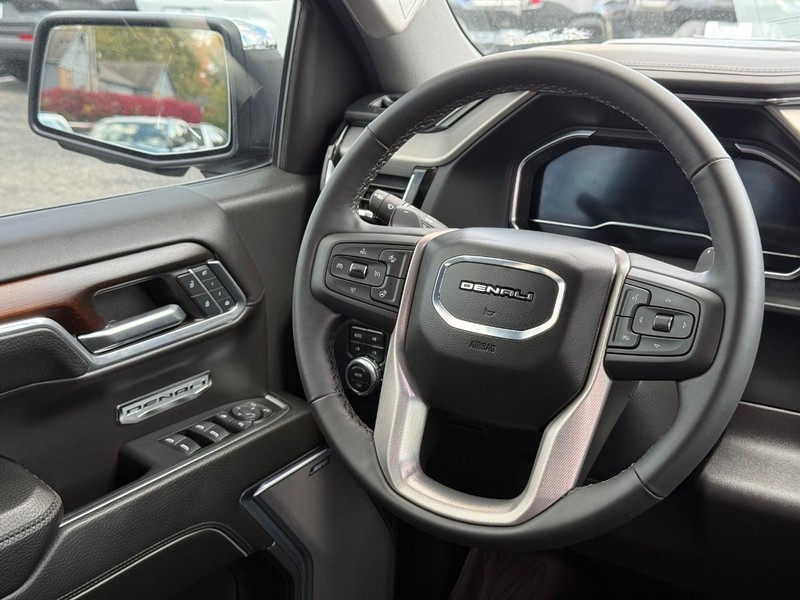 GMC Sierra 1500 Vehicle Image 13