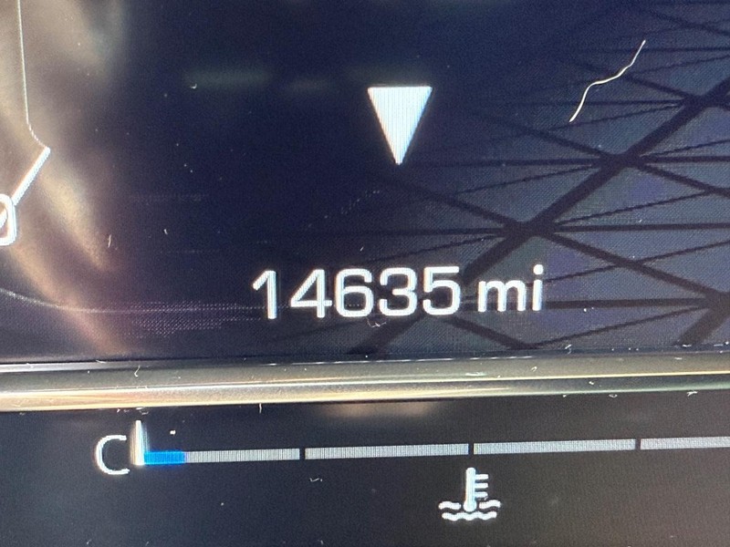 GMC Sierra 1500 Vehicle Image 24