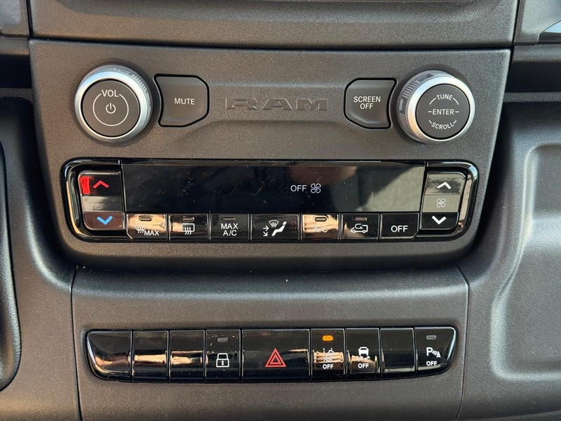 Ram ProMaster Cargo Van Vehicle Image 12