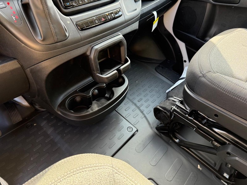 Ram ProMaster Cargo Van Vehicle Image 13