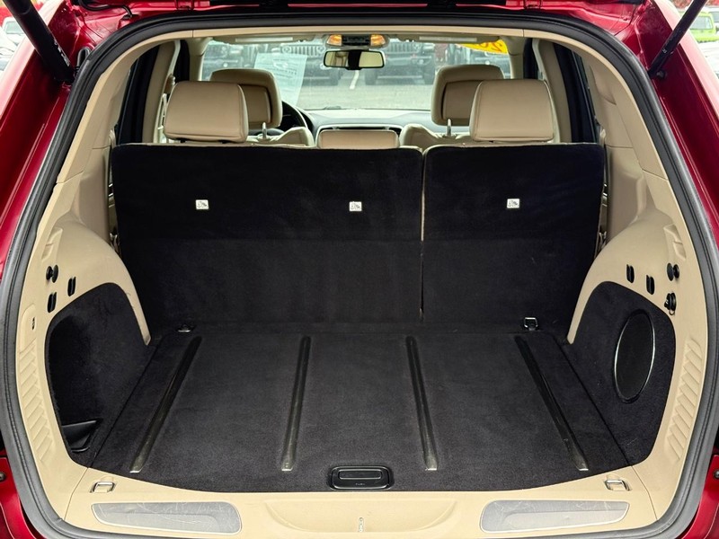 Jeep Grand Cherokee Vehicle Image 07