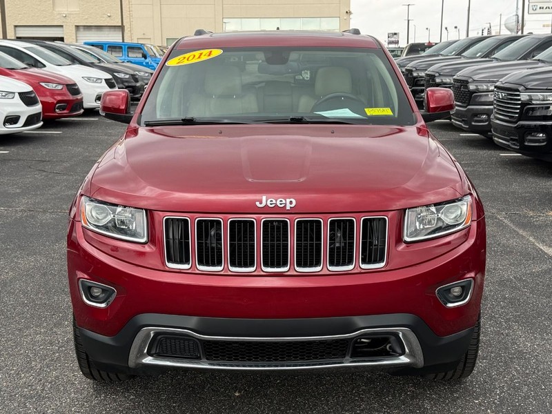 Jeep Grand Cherokee Vehicle Image 10