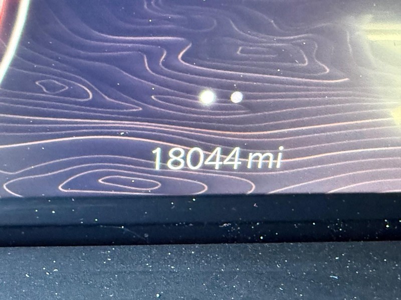 Jeep Wagoneer Vehicle Image 24