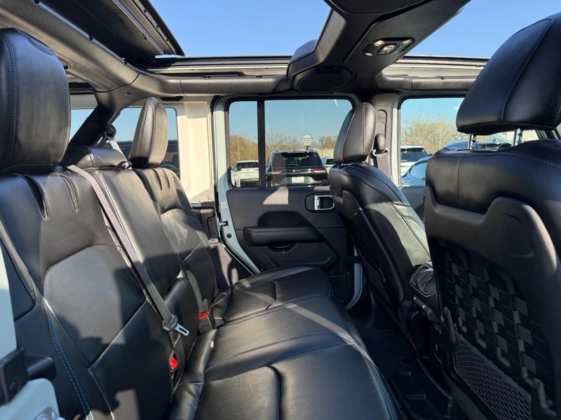 Jeep Wrangler 4xe Vehicle Image 10