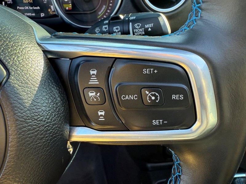 Jeep Wrangler 4xe Vehicle Image 15