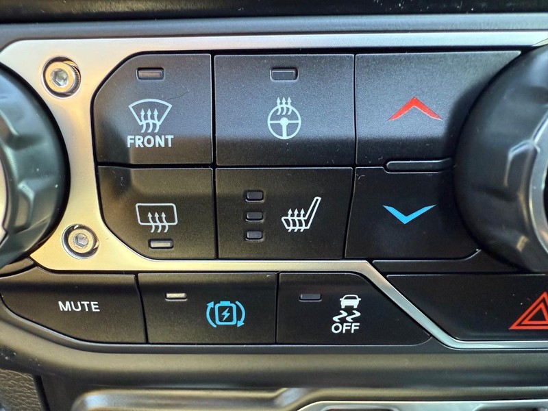 Jeep Wrangler 4xe Vehicle Image 17