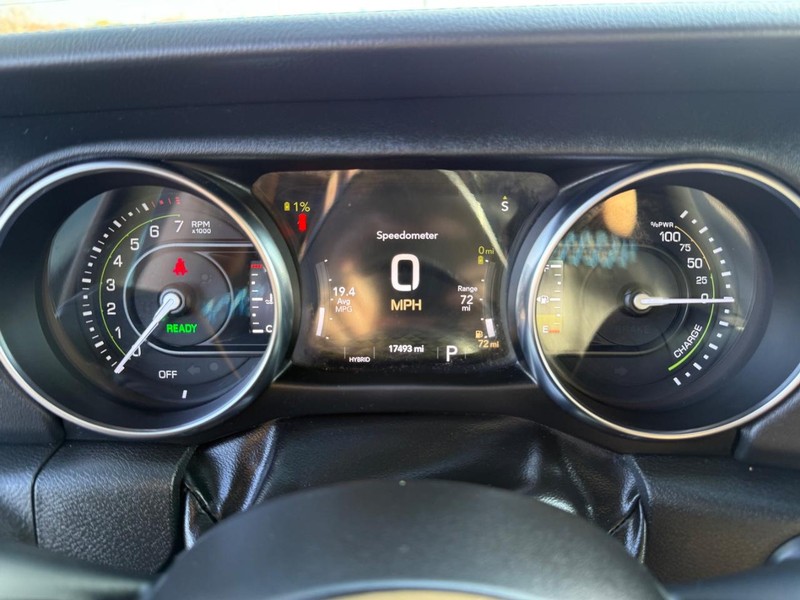 Jeep Wrangler 4xe Vehicle Image 24