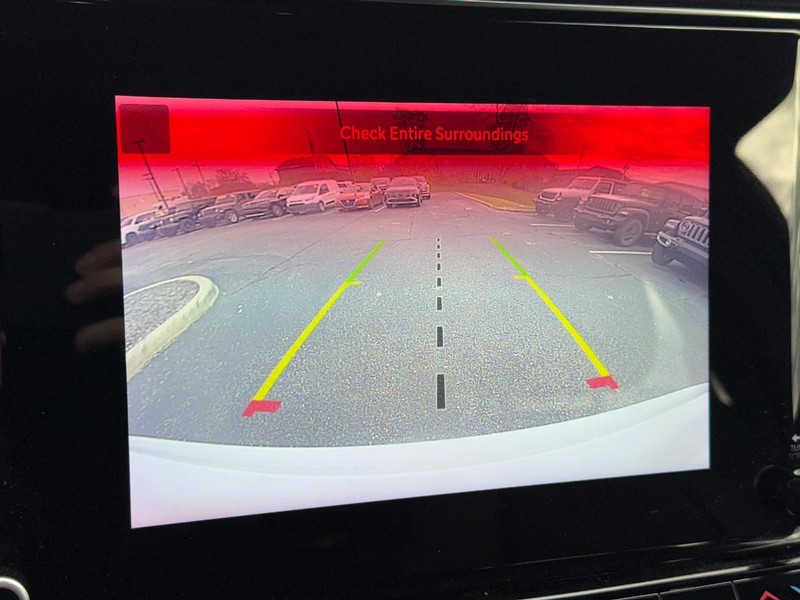 Jeep Wagoneer Vehicle Image 20