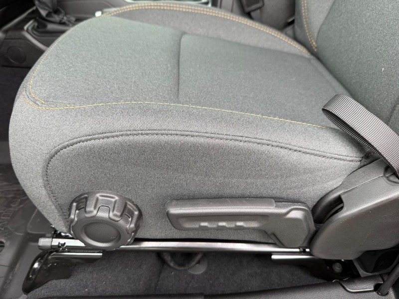 Jeep Wrangler Vehicle Image 18