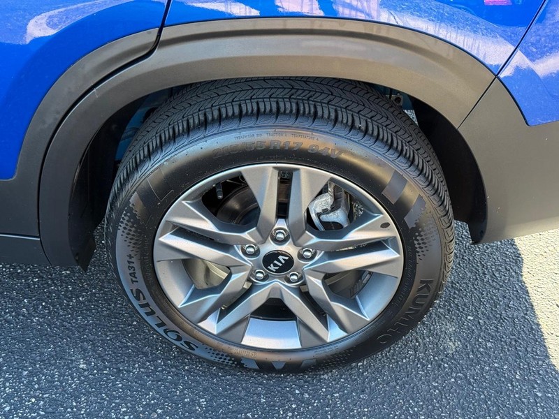 Kia Seltos Vehicle Image 06