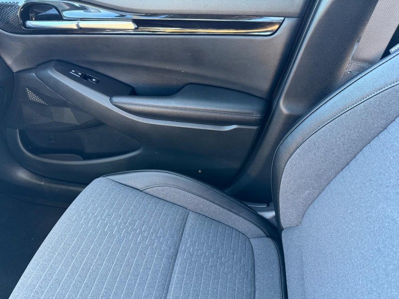 Kia Seltos Vehicle Image 19