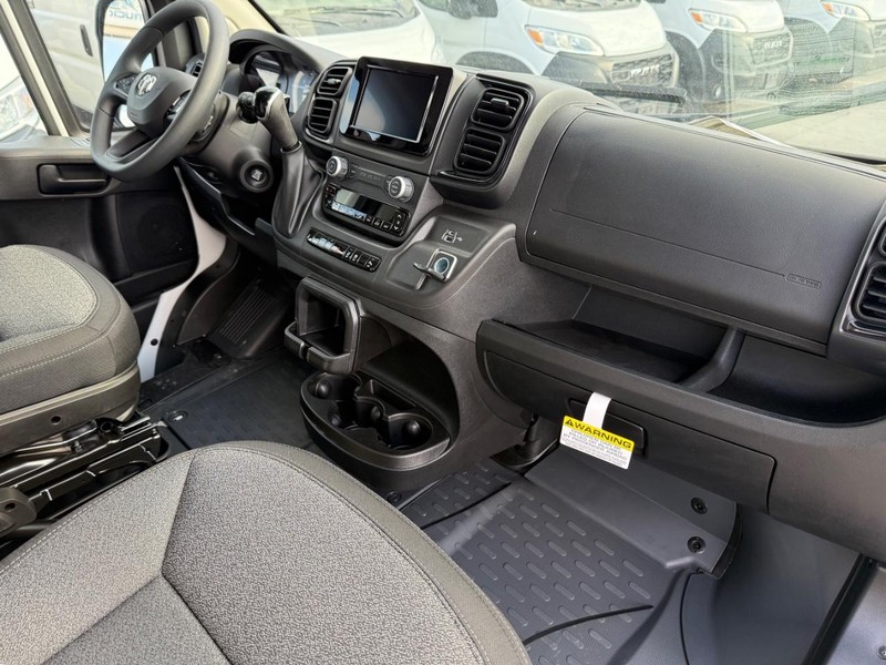 Ram ProMaster Cargo Van Vehicle Image 06
