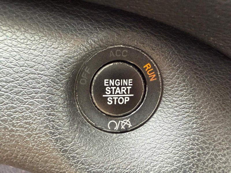 Jeep Cherokee Vehicle Image 17