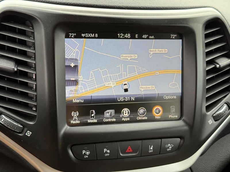 Jeep Cherokee Vehicle Image 18