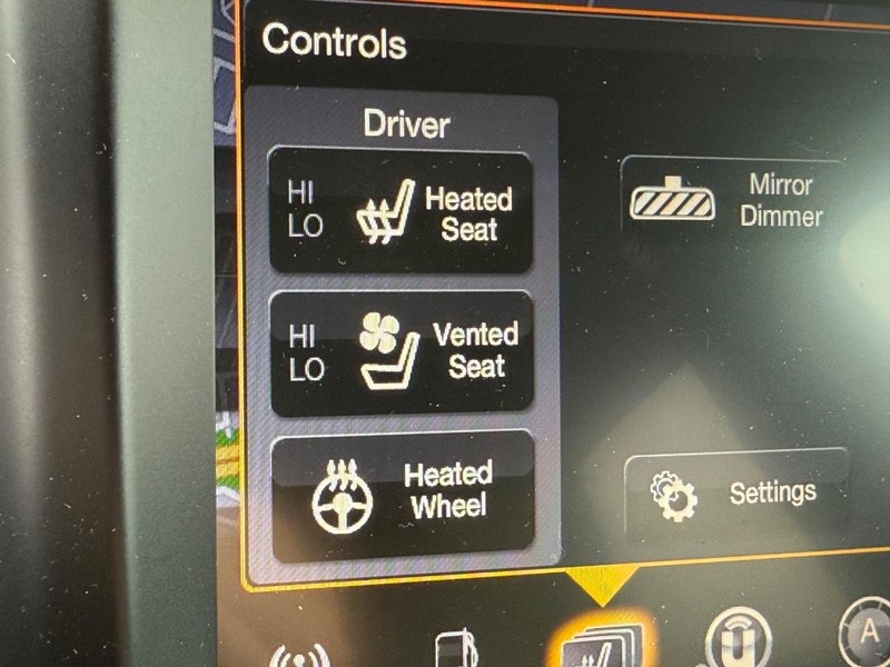 Jeep Cherokee Vehicle Image 20