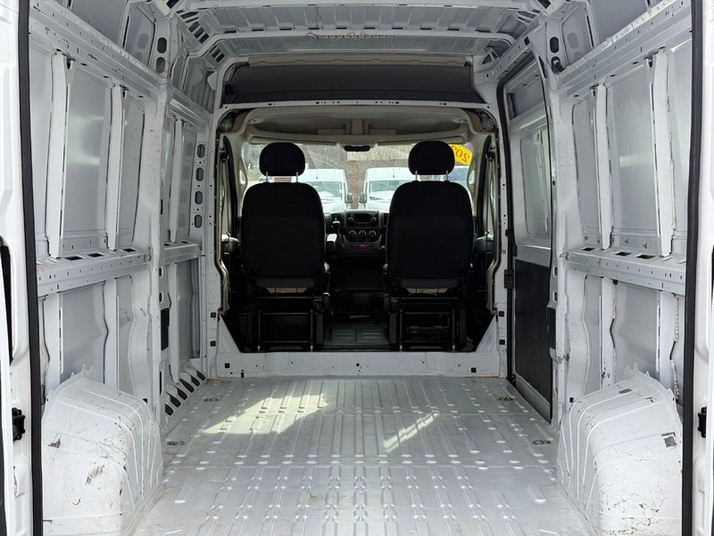 Ram ProMaster Cargo Van Vehicle Image 07