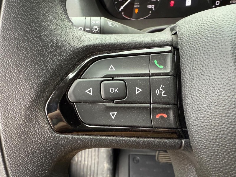 Ram ProMaster Cargo Van Vehicle Image 14