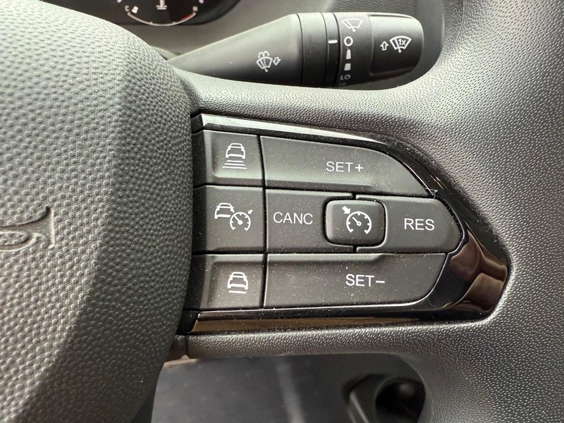 Ram ProMaster Cargo Van Vehicle Image 15