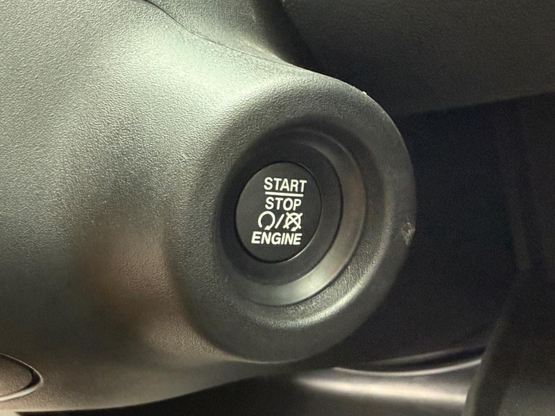 Ram ProMaster Cargo Van Vehicle Image 16