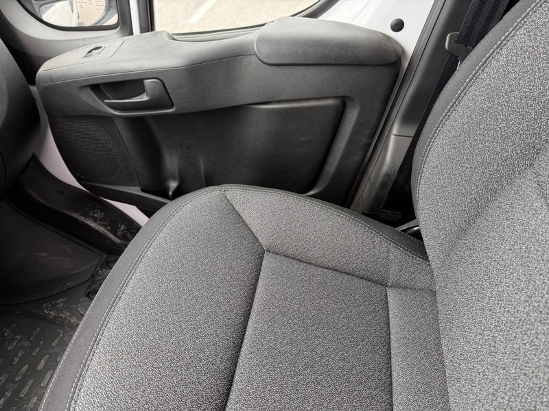 Ram ProMaster Cargo Van Vehicle Image 21