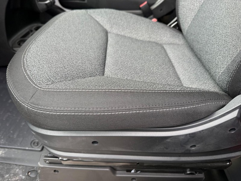 Ram ProMaster Cargo Van Vehicle Image 24