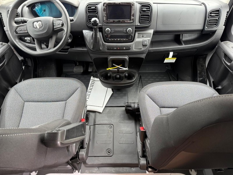 Ram ProMaster Cargo Van Vehicle Image 12