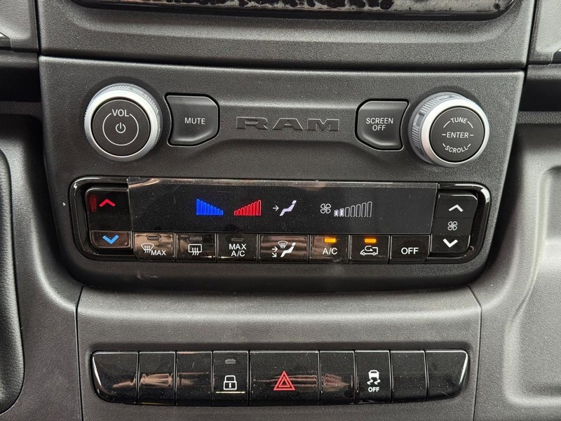 Ram ProMaster Cargo Van Vehicle Image 19