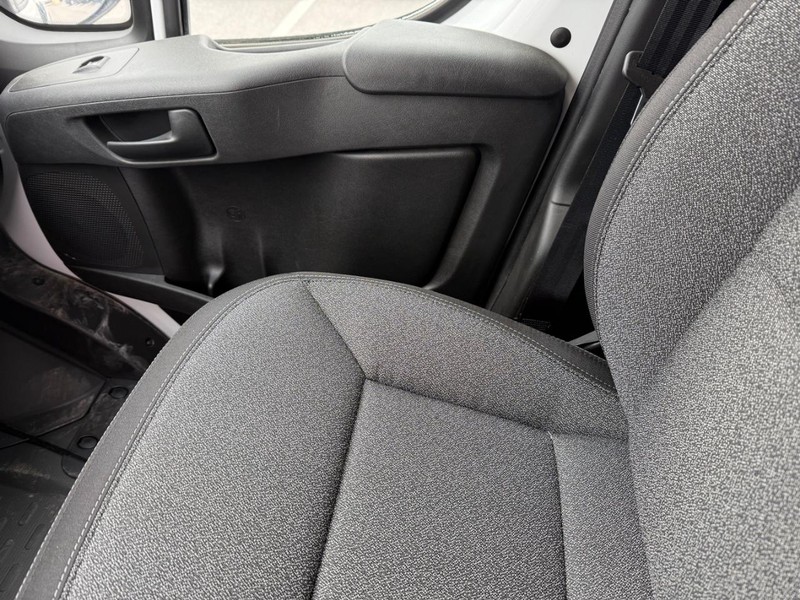 Ram ProMaster Cargo Van Vehicle Image 21