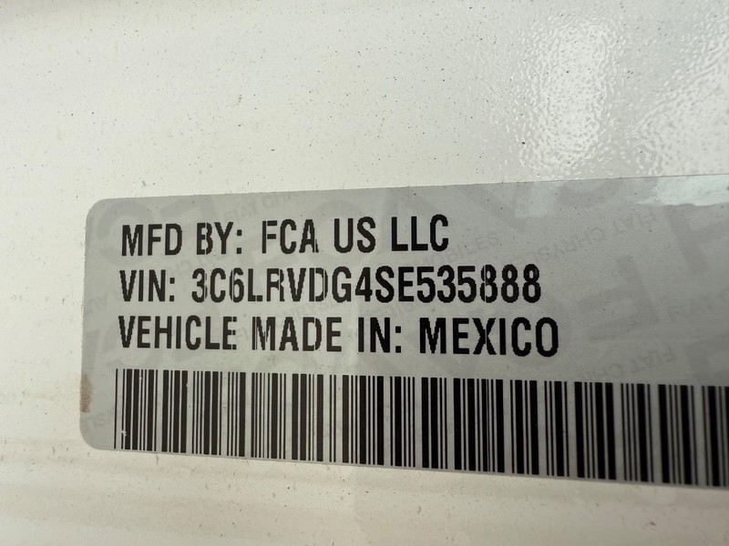 Ram ProMaster Cargo Van Vehicle Image 25