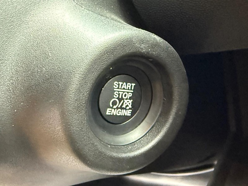 Ram ProMaster Cargo Van Vehicle Image 16