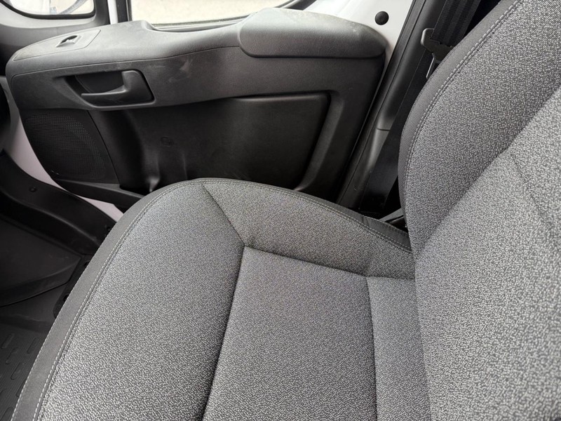 Ram ProMaster Cargo Van Vehicle Image 21