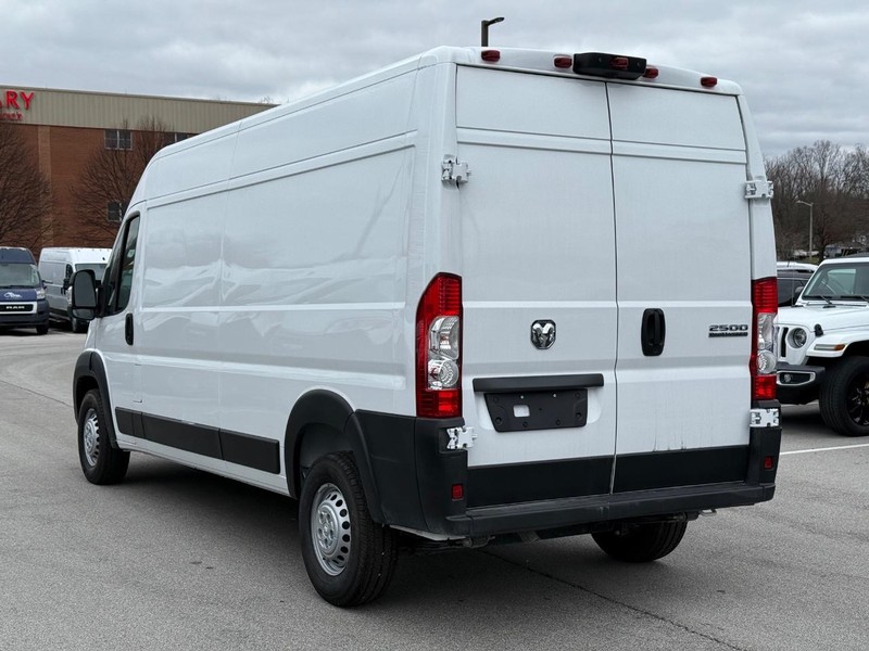 Ram ProMaster Cargo Van Vehicle Image 05
