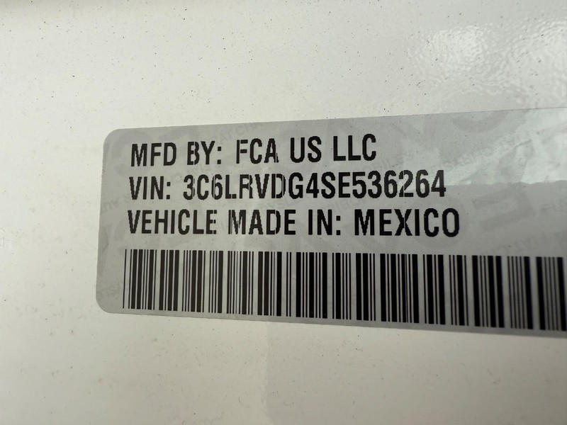 Ram ProMaster Cargo Van Vehicle Image 25