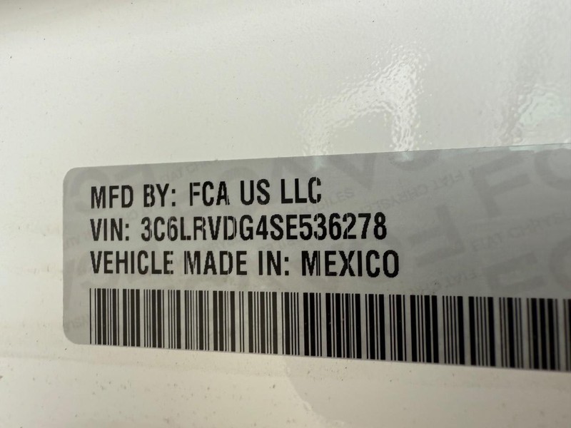 Ram ProMaster Cargo Van Vehicle Image 25