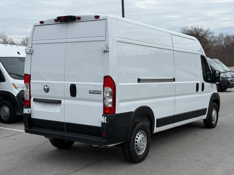 Ram ProMaster Cargo Van Vehicle Image 03