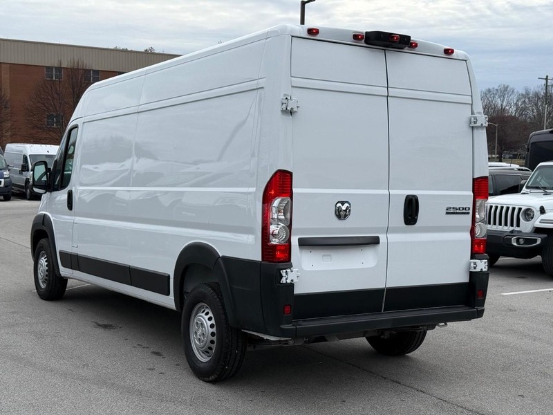 Ram ProMaster Cargo Van Vehicle Image 05