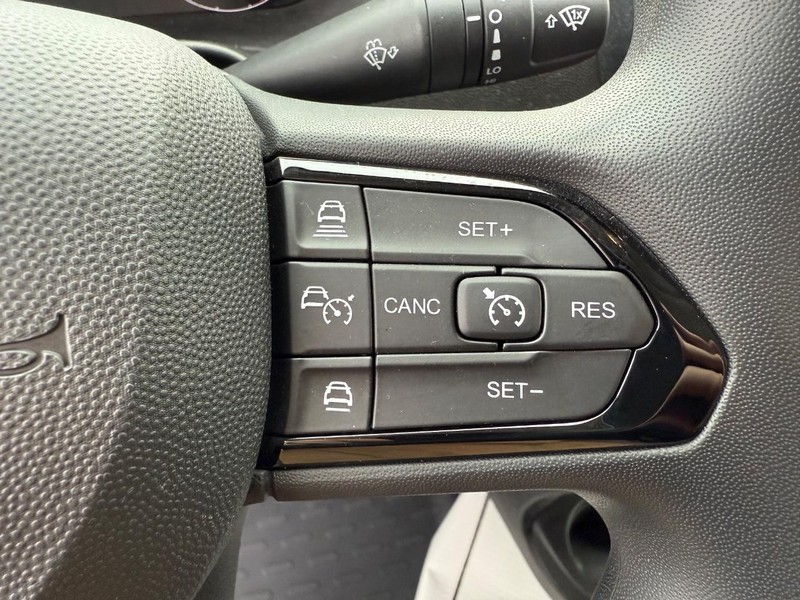 Ram ProMaster Cargo Van Vehicle Image 15