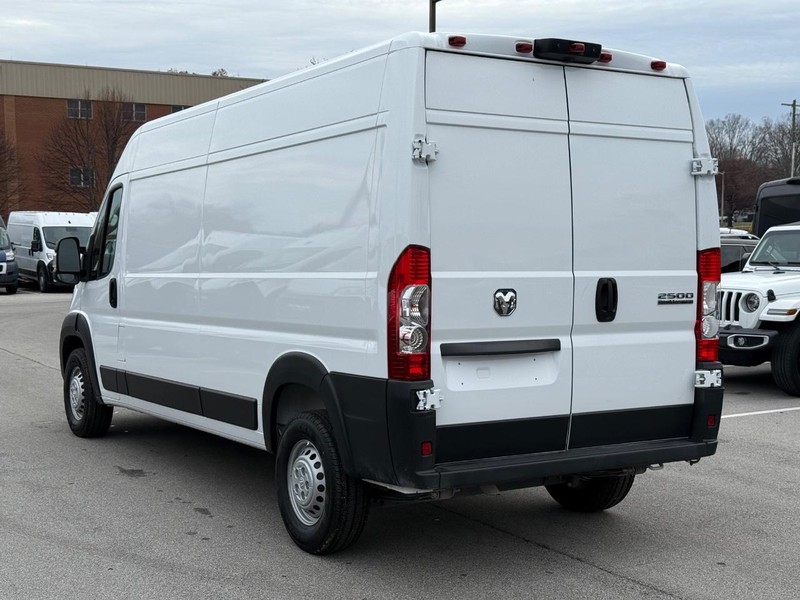 Ram ProMaster Cargo Van Vehicle Image 05