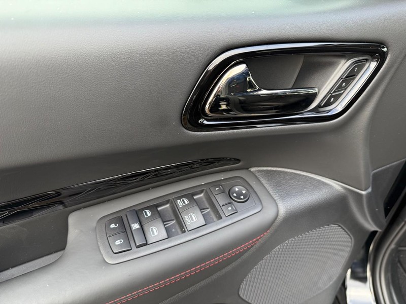 Dodge Durango Vehicle Image 21