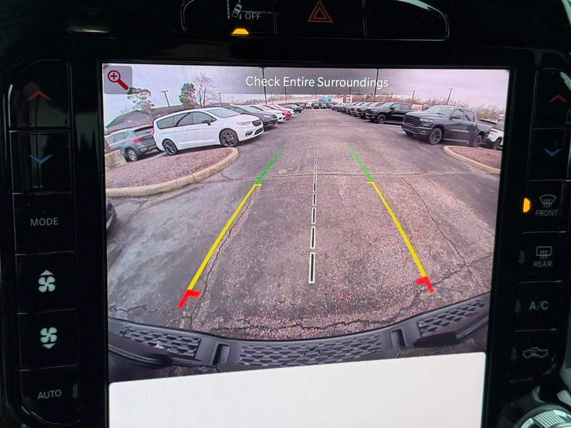 Ram 1500 Vehicle Image 11